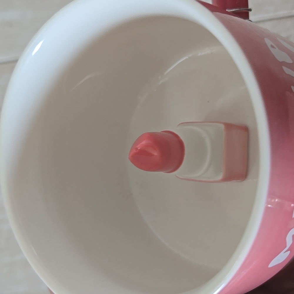 10 Strawberry Street "Makeup Junky" Pink 3D Lipstick Whimsical Cupboard Mug - Picture 3 of 4
